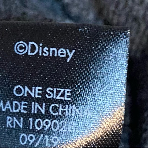 Disney Red Minnie Mouse Hat - Picture 4 of 4